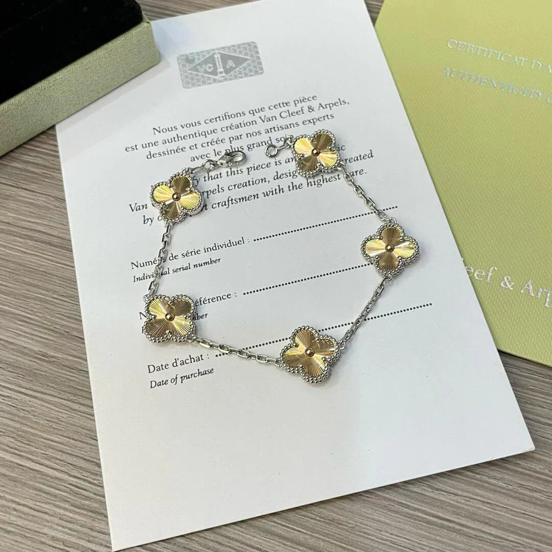[CiCi] CLOVER 5 MOTIF LASER BRACELET COLLECTION