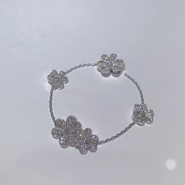 [CiCi]FRIVOLE SILVER 5 FLOWERS BRACELET