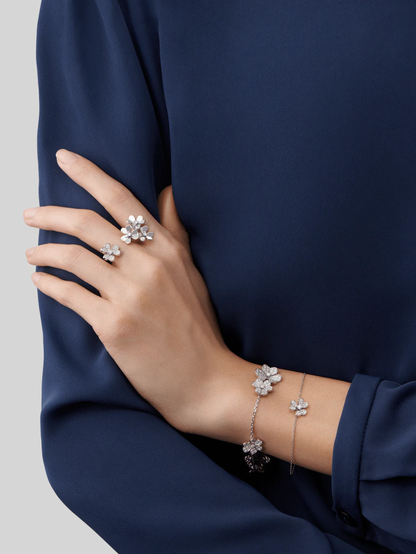 [CiCi]FRIVOLE SILVER FLOWER DIAMOND BRACELET