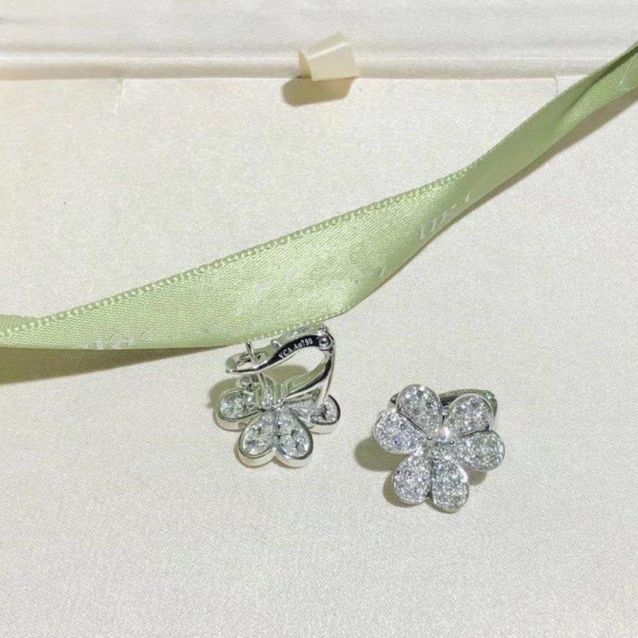 [CiCi]FRIVOLE SILVER FLOWER DIAMOND EARRINGS