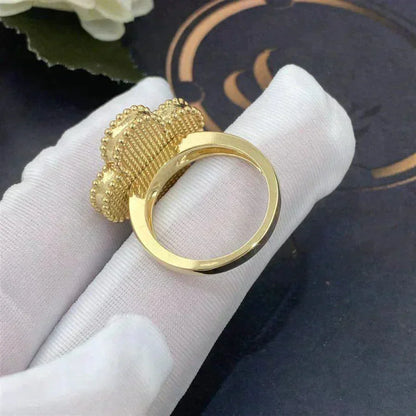 [CiCi]CLOVER WHITE MOP RING