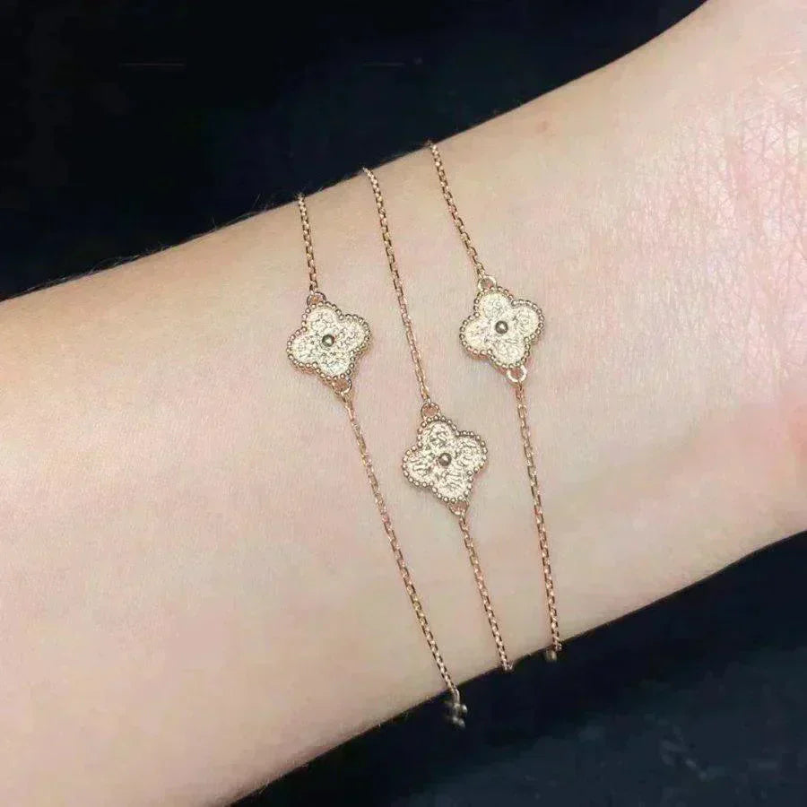 [CiCi]CLOVER SINGLE FLOWER BRACELET