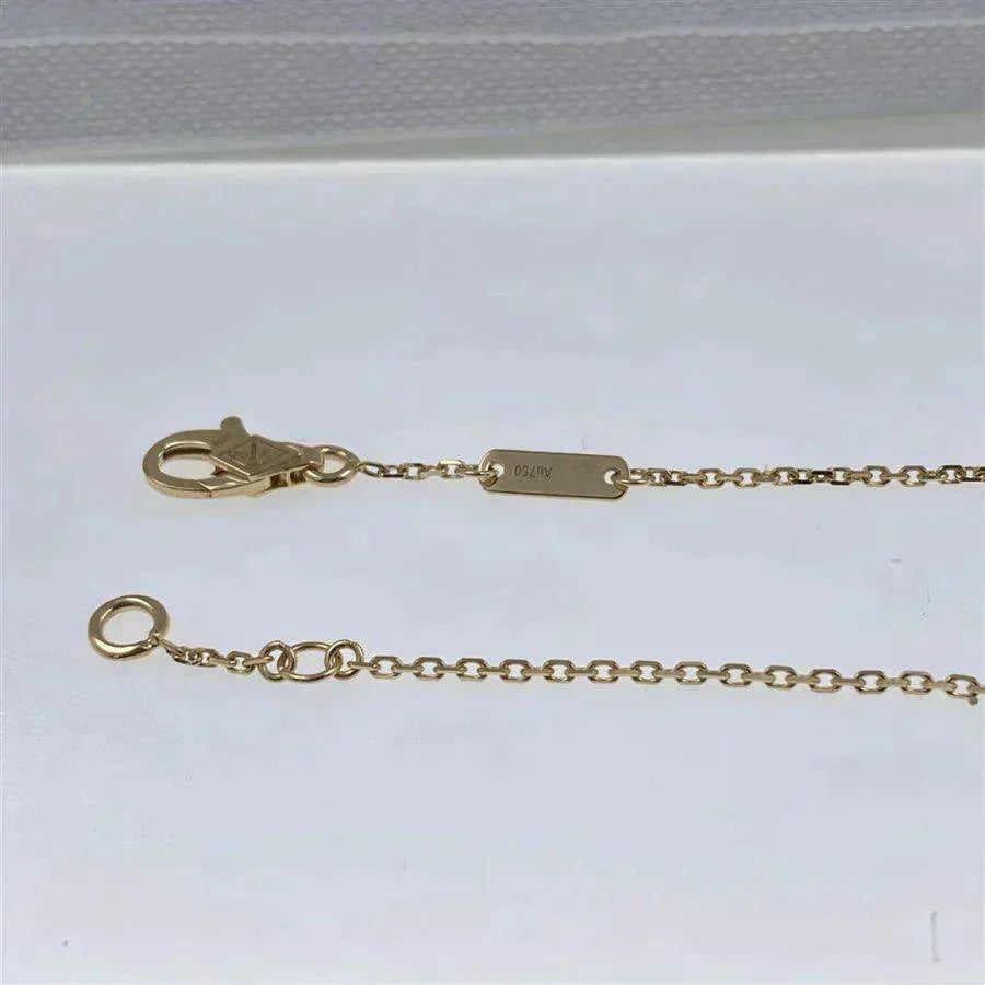 [CiCi]GLÜCKSKLEE KARNEOL ARMBAND MIT EINER BLÜTE