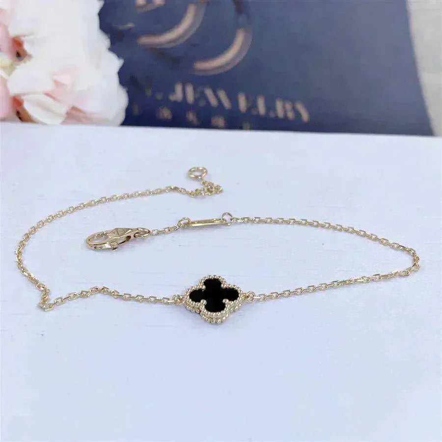 [CiCi]CLOVER ONYX SINGLE FLOWER BRACELET