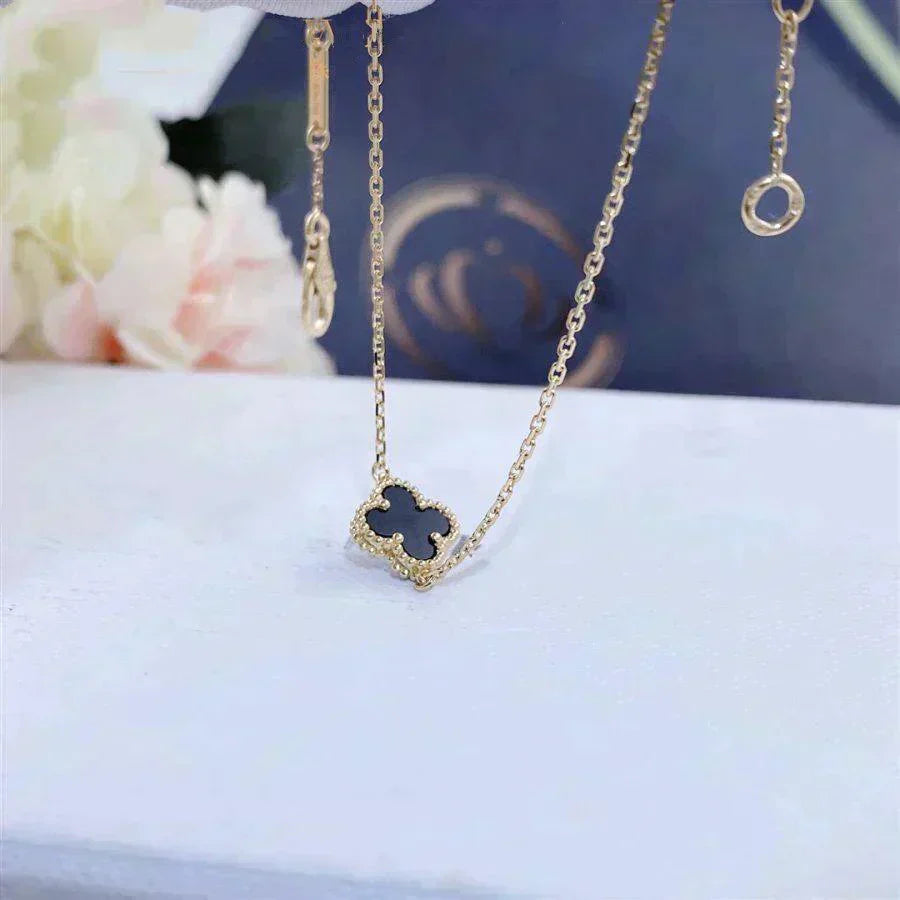 [CiCi]CLOVER ONYX SINGLE FLOWER BRACELET