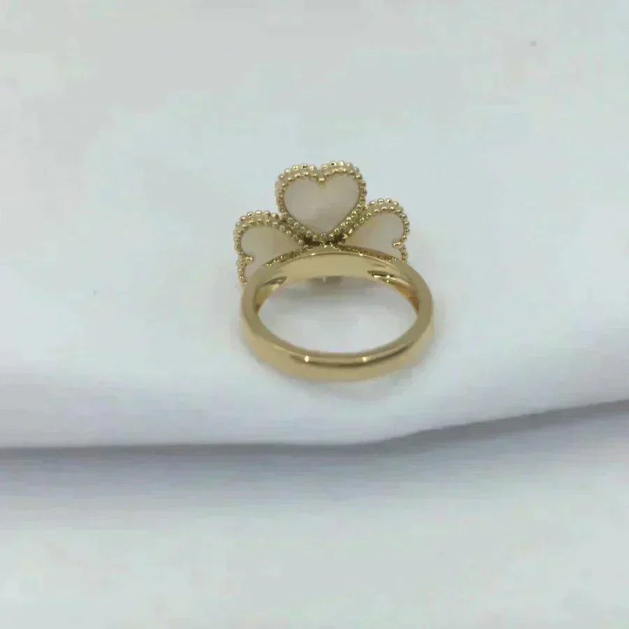 [CiCi]SWEET CLOVER WHITE MOP RING