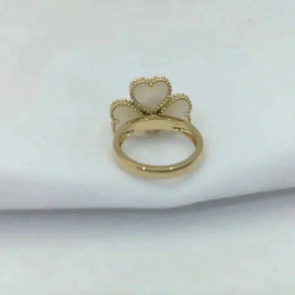 [CiCi]SWEET CLOVER WHITE MOP RING