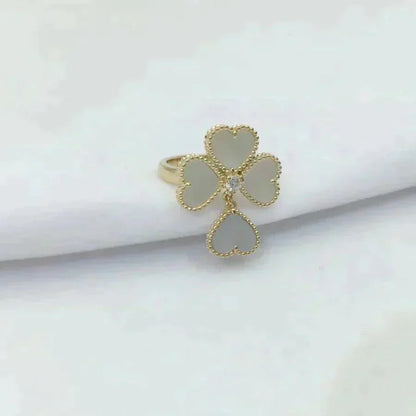 [CiCi]SWEET CLOVER WHITE MOP RING