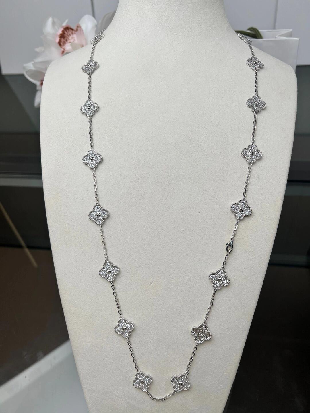 [CiCi]CLOVER 20 MOTIFS DIAMOND SILVER