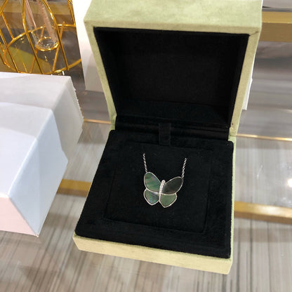 [CiCi]LARGE BUTTERFLY SILVER PENDANT DIAMOND NECKLACE