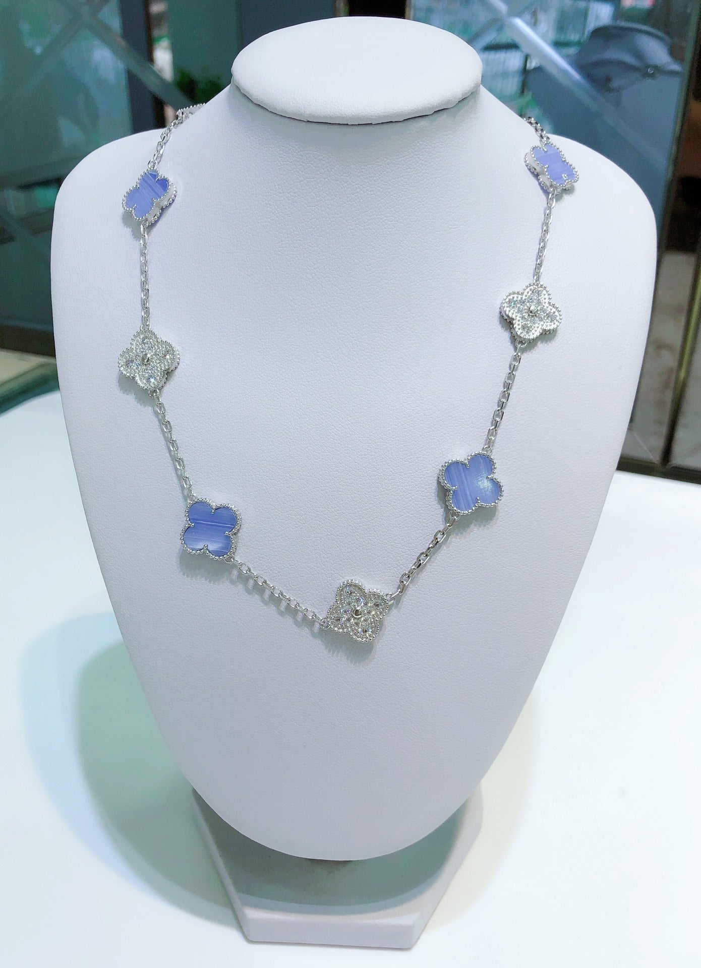[CiCi]CLOVER 10 MOTIFS CHALCEDONY DIAMONDS SILVER NECKLACE