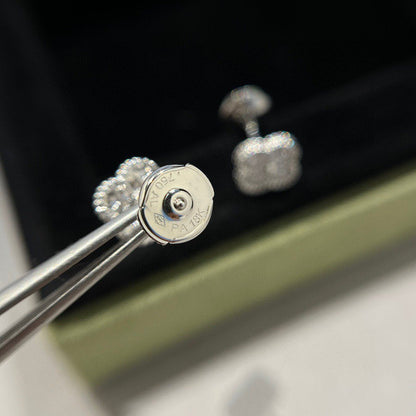 [CiCi]CLOVER MINI DIAMOND STUD EARRINGS